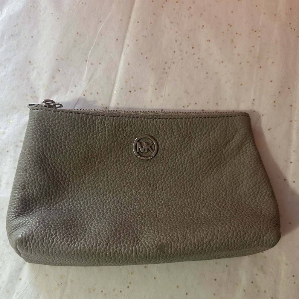 Michael Michael Kors wristlet
